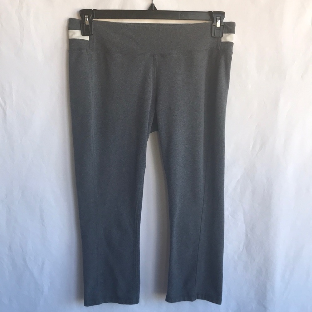 Charcoal gray workout capris leggings, size L